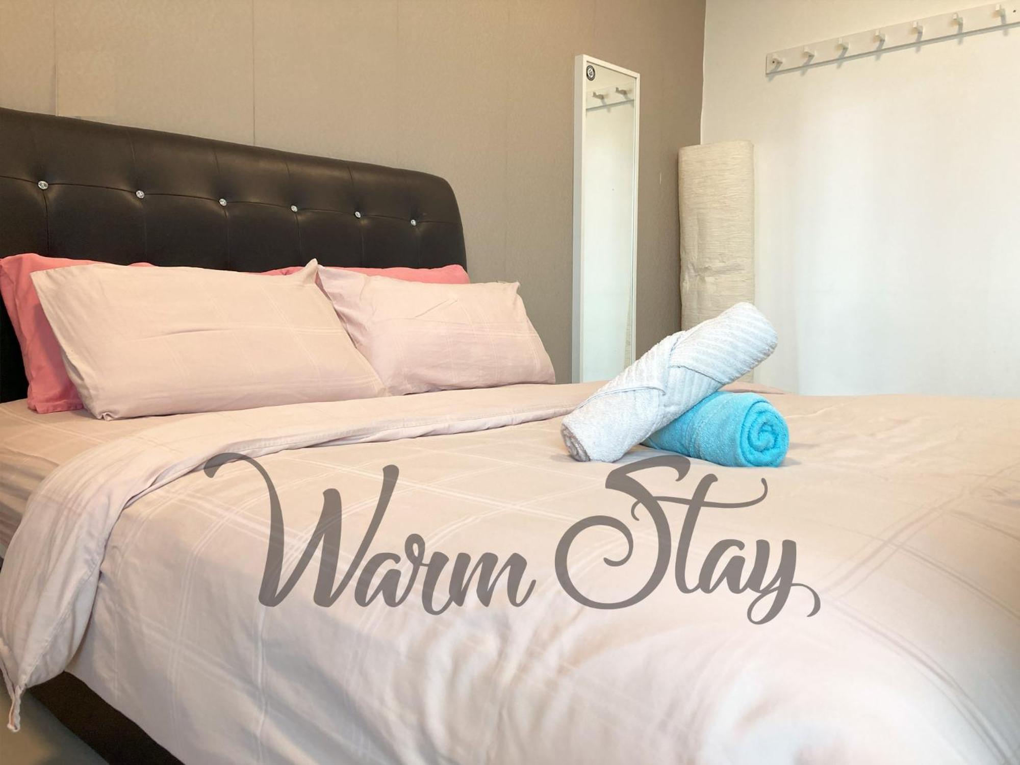 Warm Stay At Trefoil Setia Alam Eksteriør billede