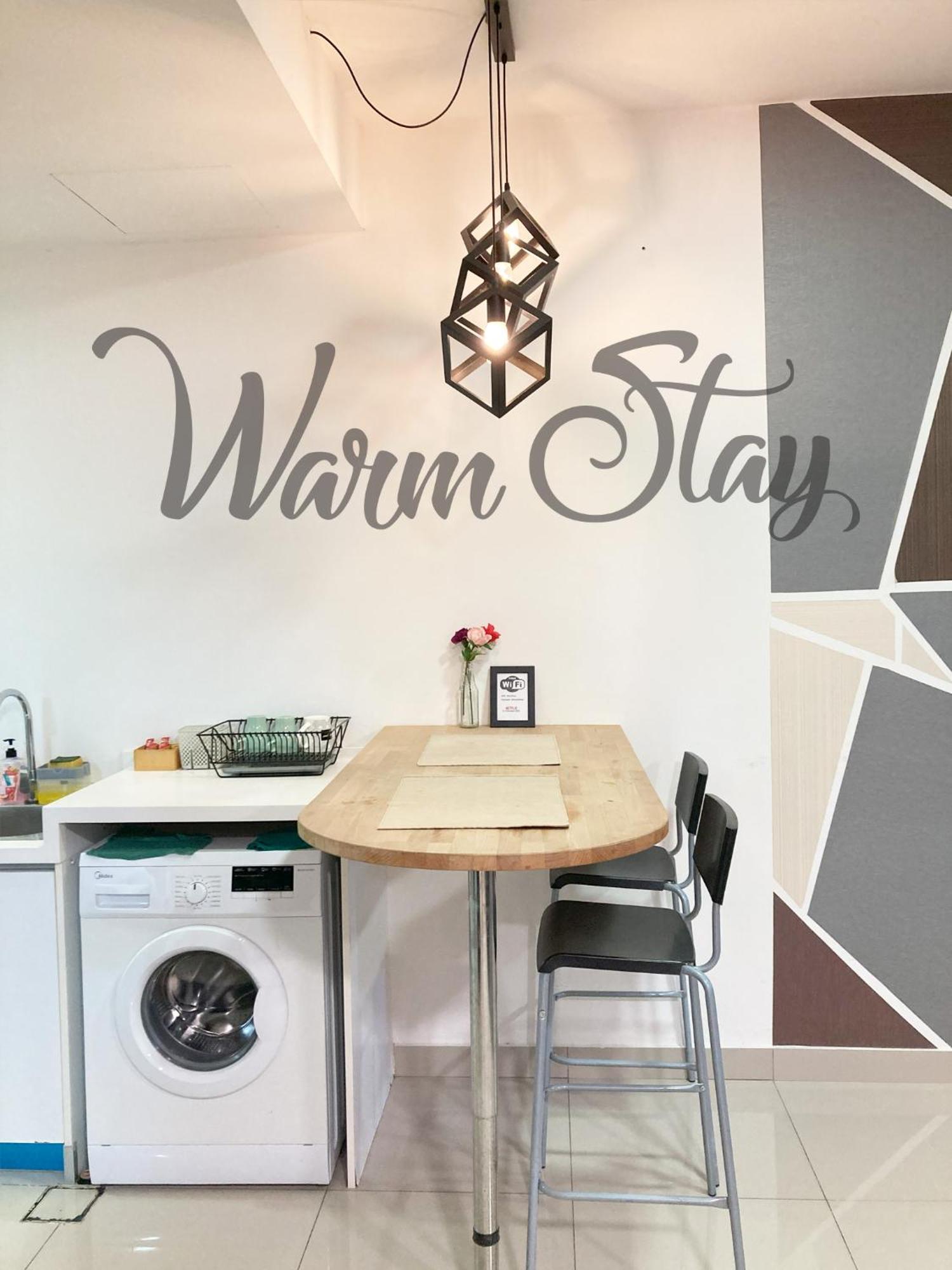 Warm Stay At Trefoil Setia Alam Eksteriør billede